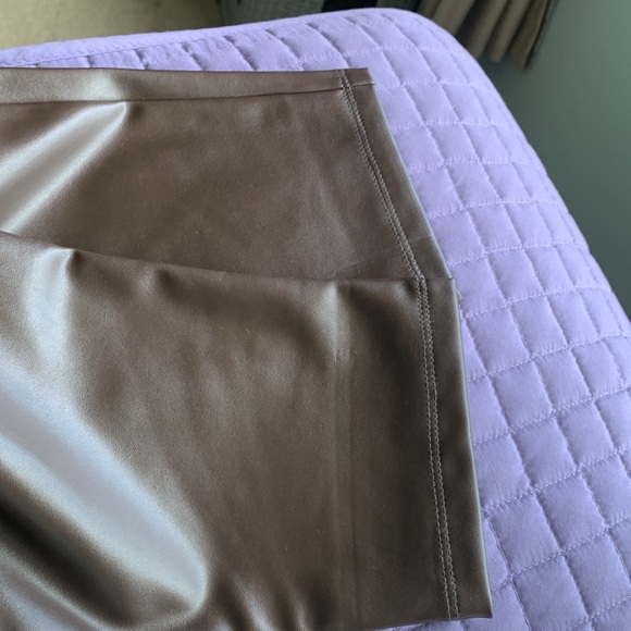 GAP pull up XL TG leather pants - Picture 6 of 6